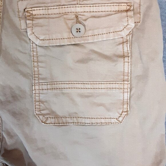 True Craft Cargo Shorts Youth Size 14, Tan, Multi Pocket, Machine Wash - Picture 6 of 6